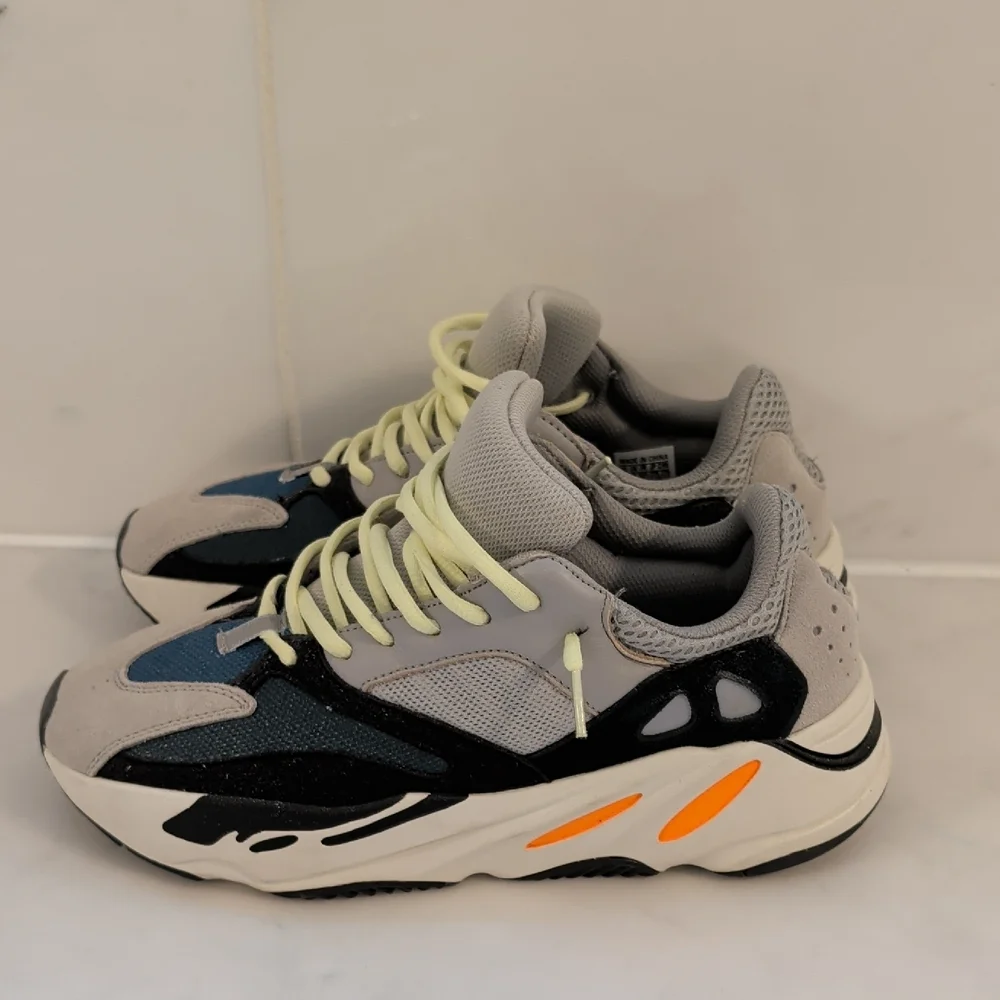 Adidas Yeezy Boost 700 Wave Runners Sz 9.5 - Picture 2 of 6